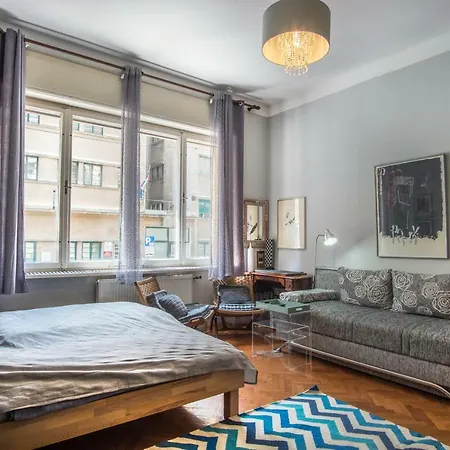 Cozy In The Heart Of Apartment