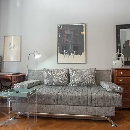 Apartment Cozy In The Heart Of